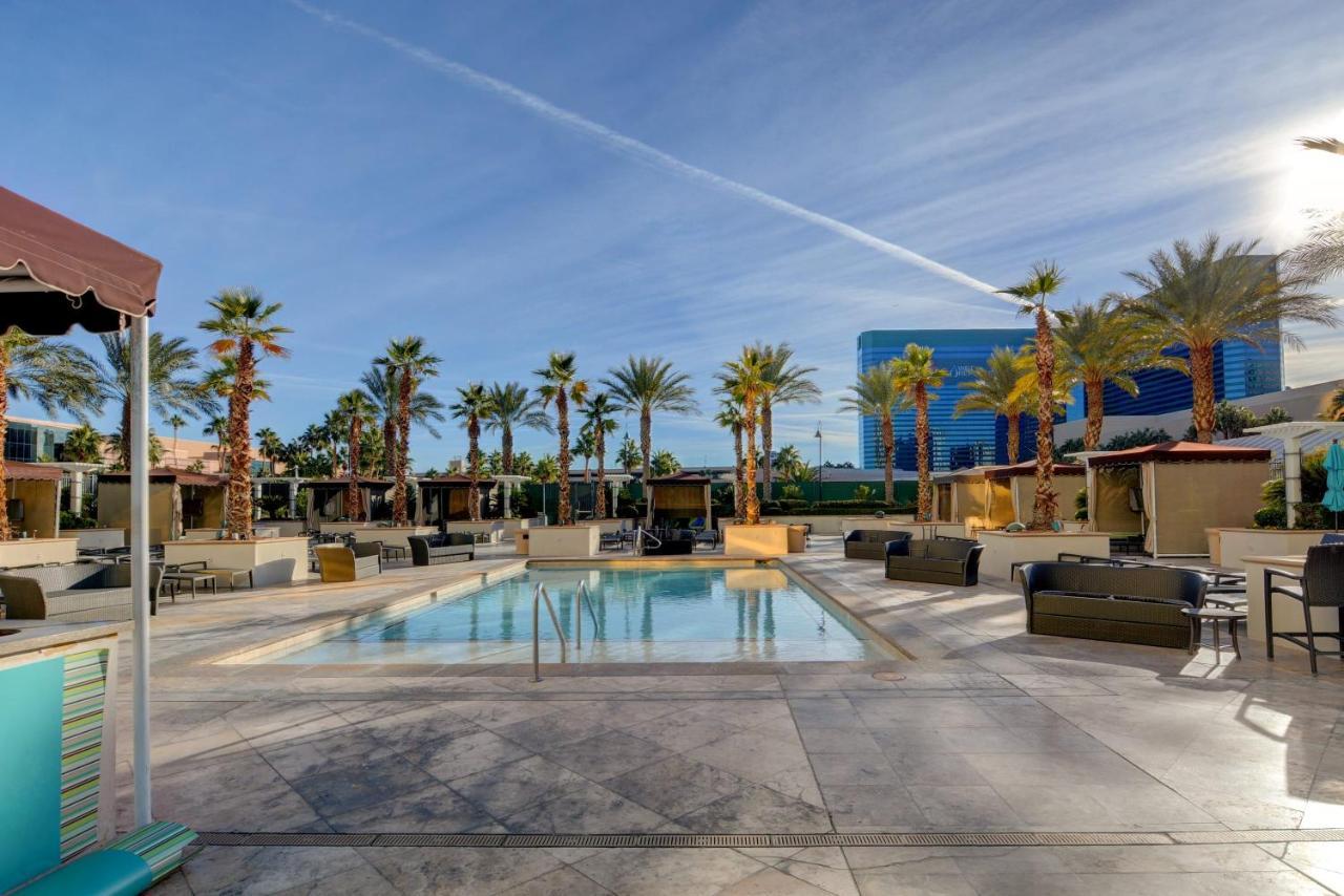 Mgm Signature-33-805 F1 Track & Strip View Balcony Casa de Férias