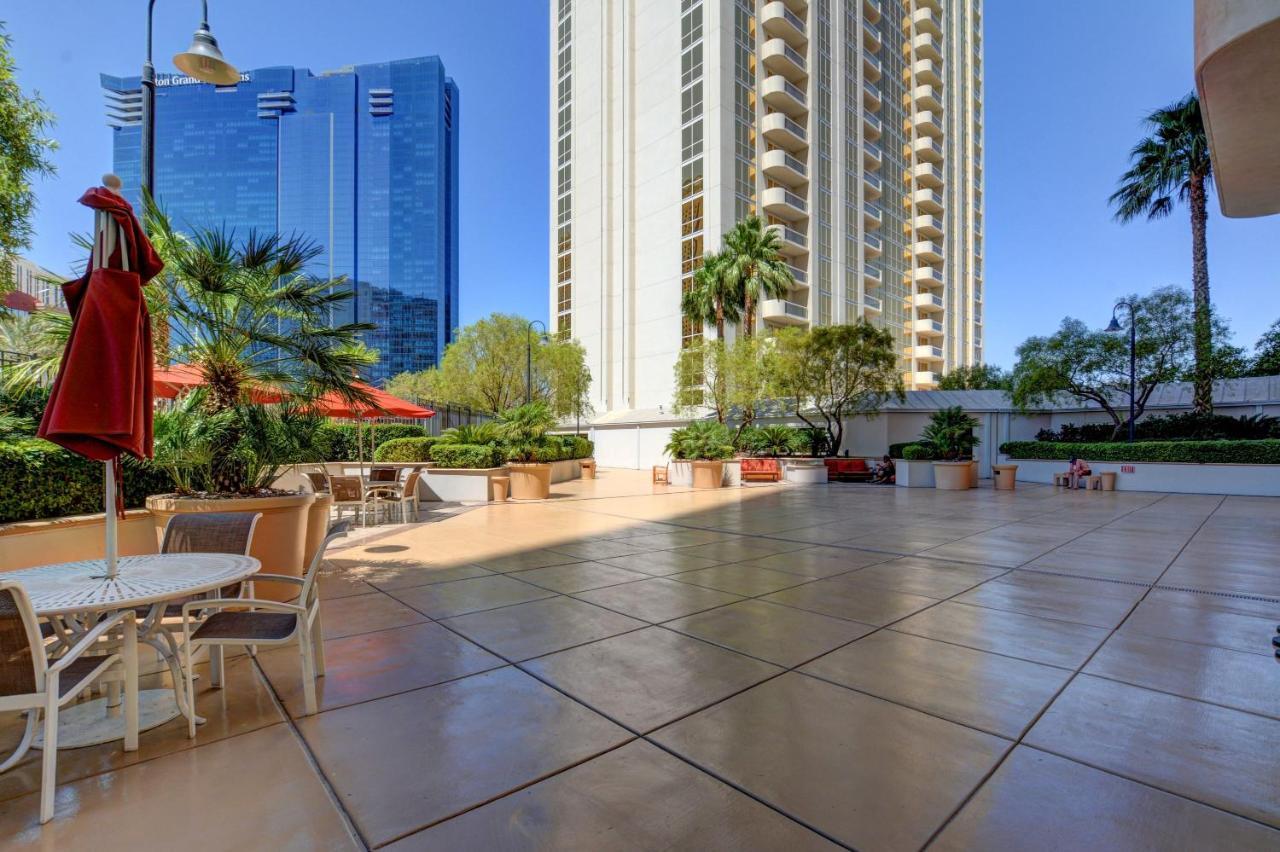 Ferienhaus Mgm Signature-33-805 F1 Track & Strip View Balcony